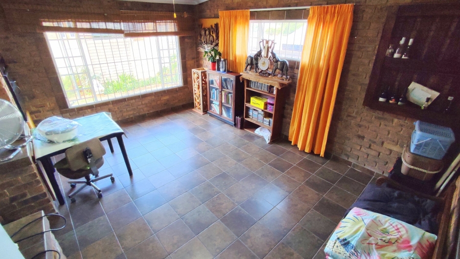 2 Bedroom Property for Sale in Heuweloord Gauteng