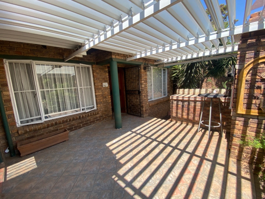 3 Bedroom Property for Sale in Highveld Gauteng