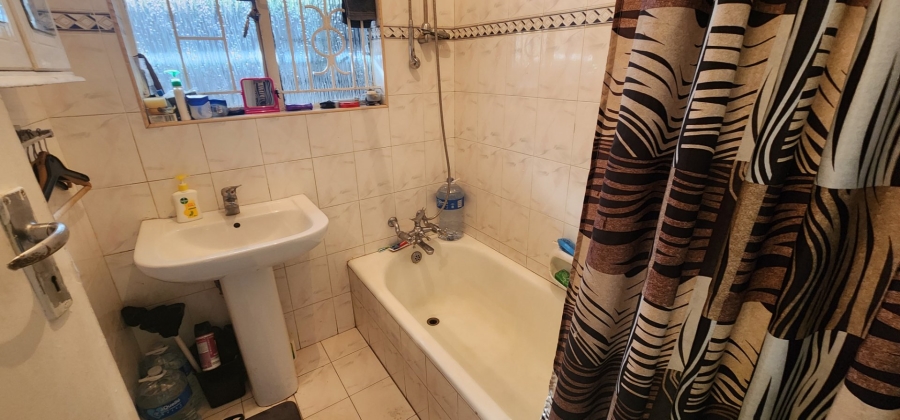 3 Bedroom Property for Sale in Laudium Gauteng