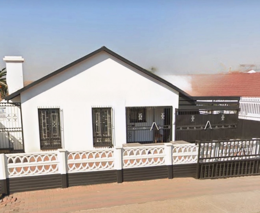 3 Bedroom Property for Sale in Laudium Gauteng