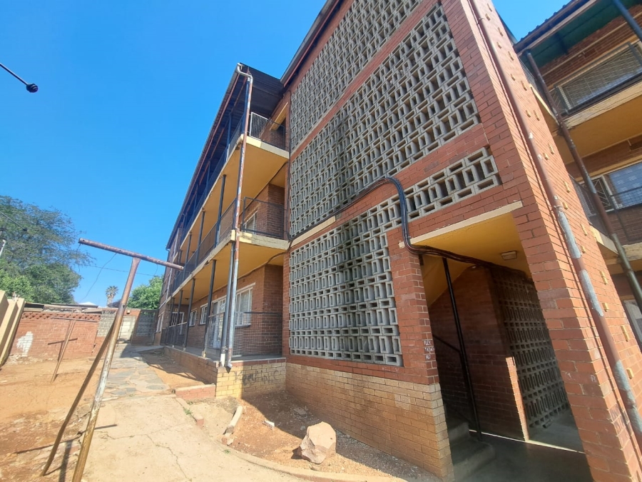 2 Bedroom Property for Sale in West Turffontein Gauteng