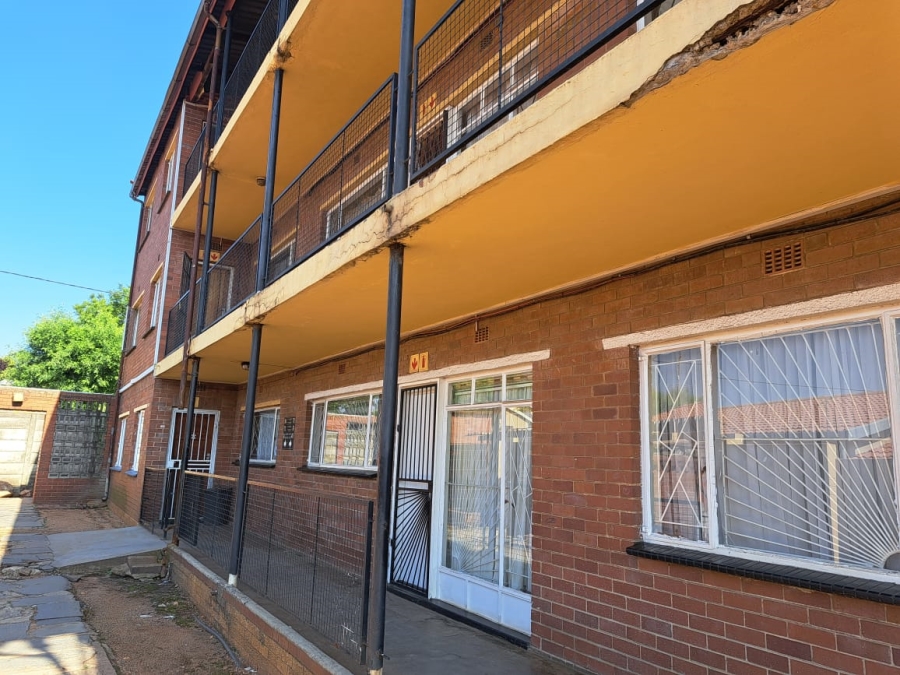 2 Bedroom Property for Sale in West Turffontein Gauteng