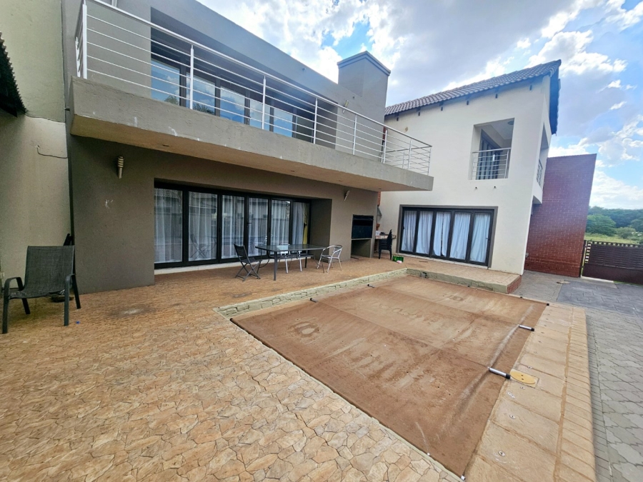 To Let 5 Bedroom Property for Rent in Monavoni Gauteng