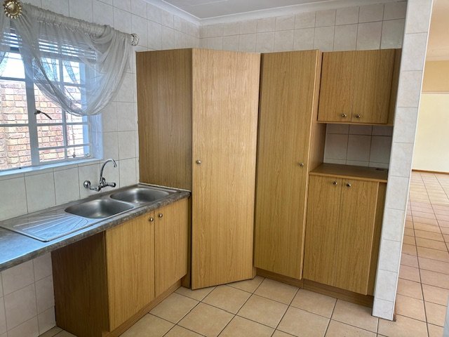 2 Bedroom Property for Sale in Wilro Park Gauteng