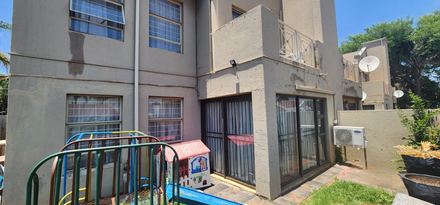 To Let 3 Bedroom Property for Rent in Raslouw A H Gauteng