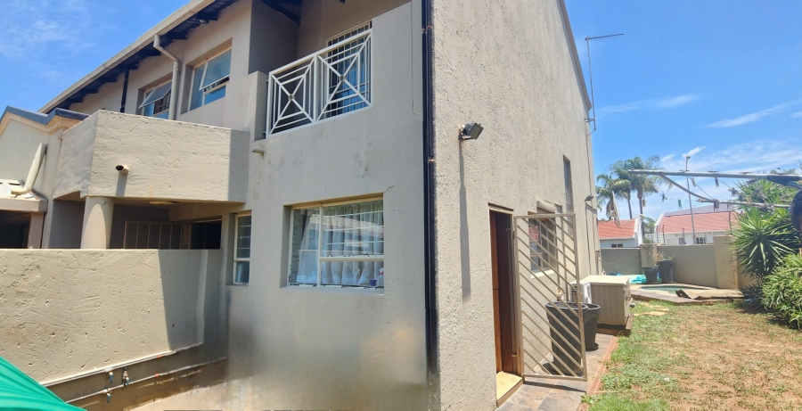 To Let 3 Bedroom Property for Rent in Raslouw A H Gauteng