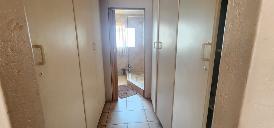 To Let 3 Bedroom Property for Rent in Raslouw A H Gauteng