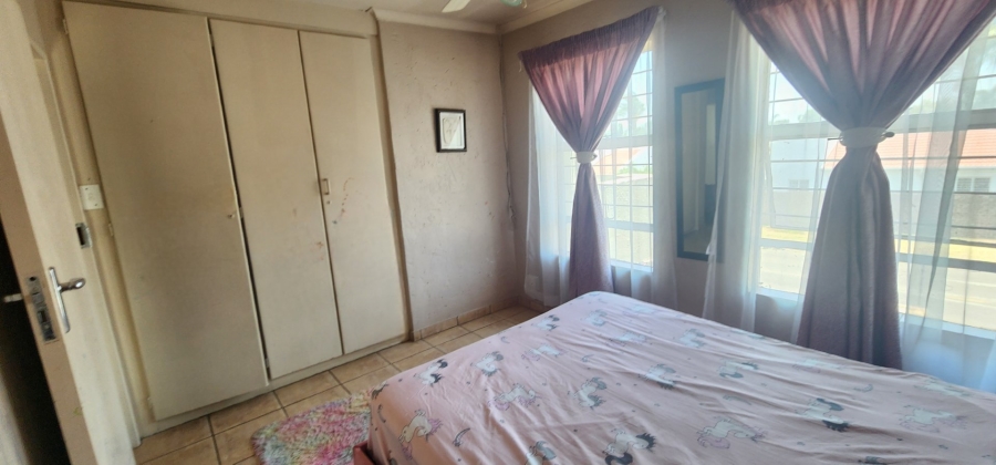 To Let 3 Bedroom Property for Rent in Raslouw A H Gauteng