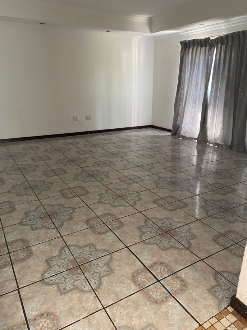 To Let  Bedroom Property for Rent in Rooihuiskraal Gauteng