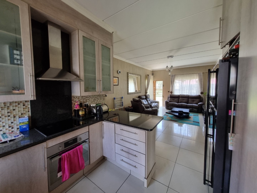 To Let 2 Bedroom Property for Rent in Comet Gauteng