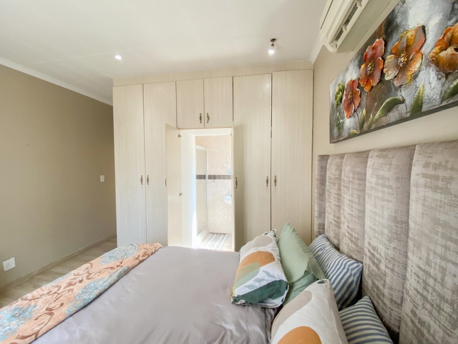 2 Bedroom Property for Sale in Magalieskruin Gauteng