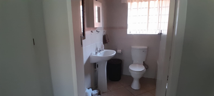  Bedroom Property for Sale in Magalieskruin Gauteng