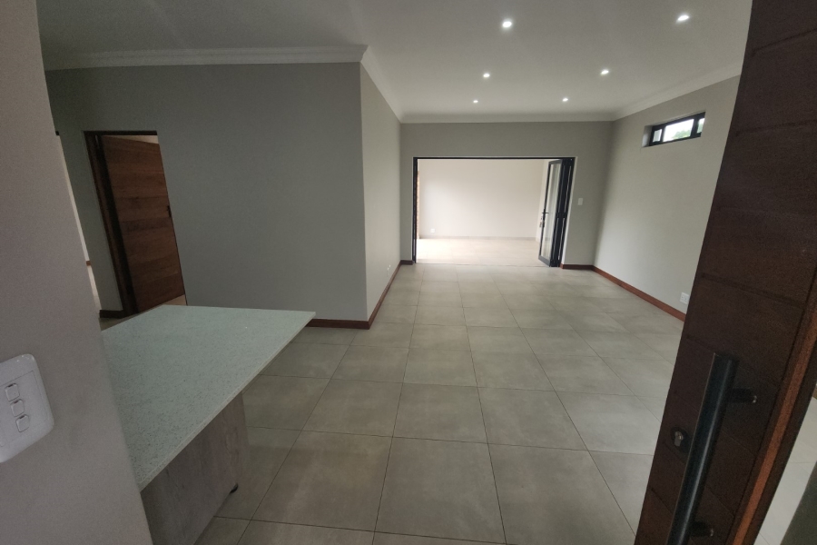 12 Bedroom Property for Sale in Waverley Gauteng