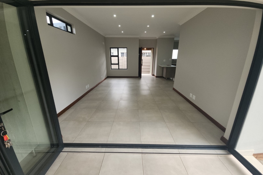 12 Bedroom Property for Sale in Waverley Gauteng