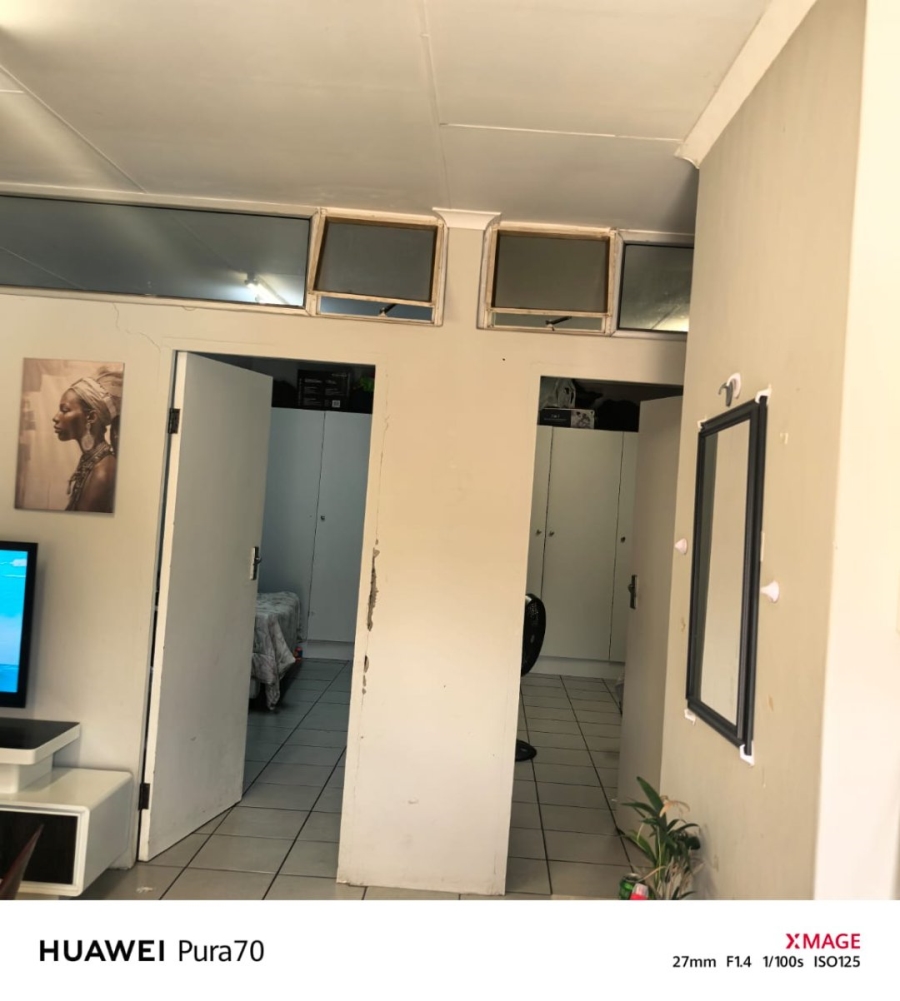 To Let 2 Bedroom Property for Rent in Kensington Gauteng