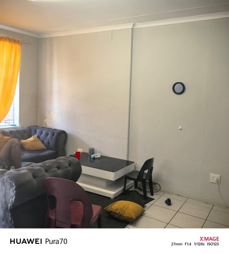 To Let 2 Bedroom Property for Rent in Kensington Gauteng