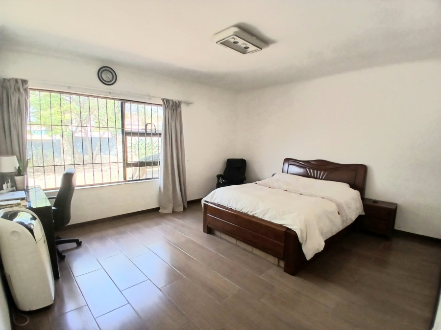 3 Bedroom Property for Sale in Edenvale Central Gauteng