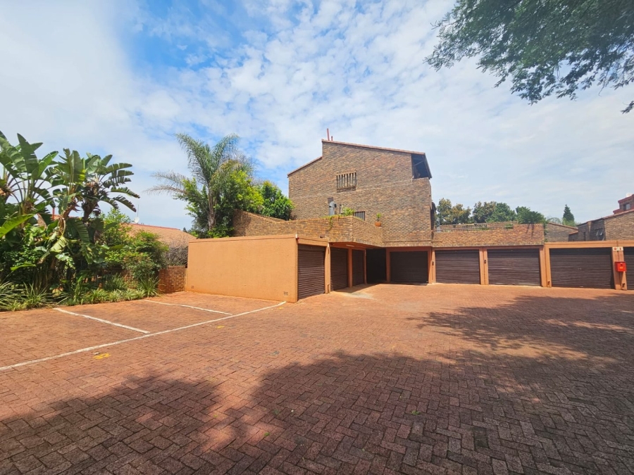 2 Bedroom Property for Sale in Weavind Park Gauteng