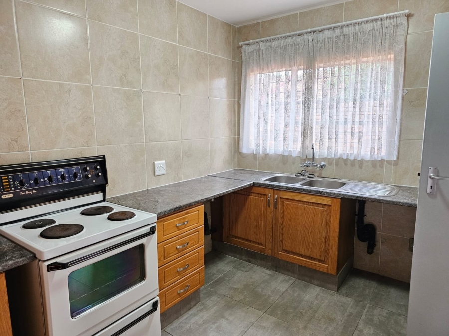 2 Bedroom Property for Sale in Weavind Park Gauteng