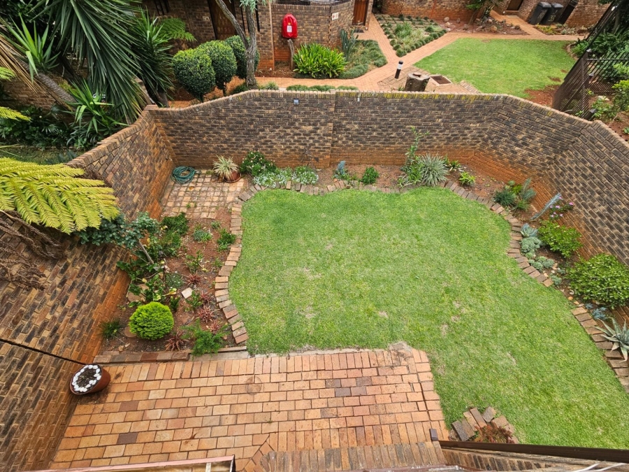 2 Bedroom Property for Sale in Weavind Park Gauteng