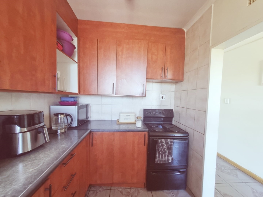 To Let 2 Bedroom Property for Rent in Witfield Gauteng