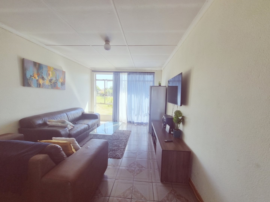 To Let 2 Bedroom Property for Rent in Witfield Gauteng