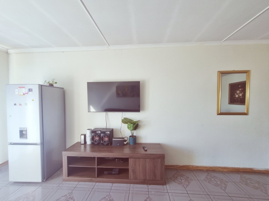 To Let 2 Bedroom Property for Rent in Witfield Gauteng