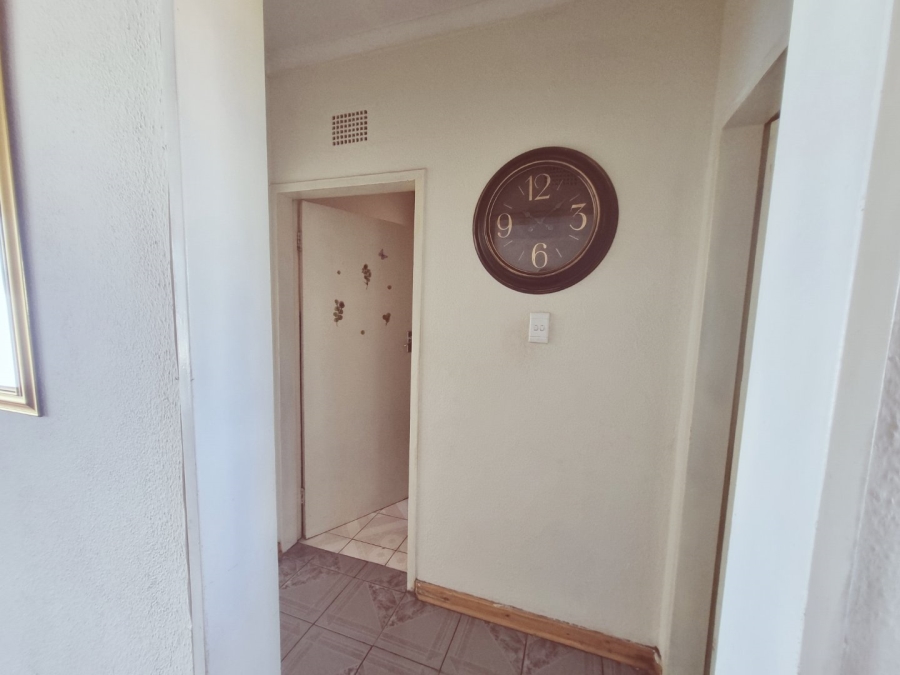 To Let 2 Bedroom Property for Rent in Witfield Gauteng