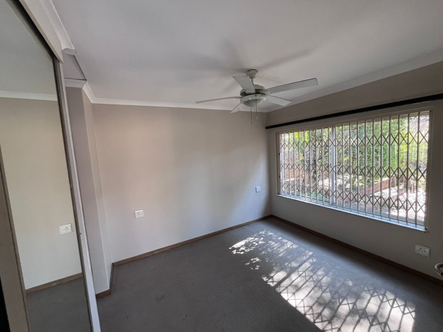 To Let 1 Bedroom Property for Rent in Weltevreden Park Gauteng