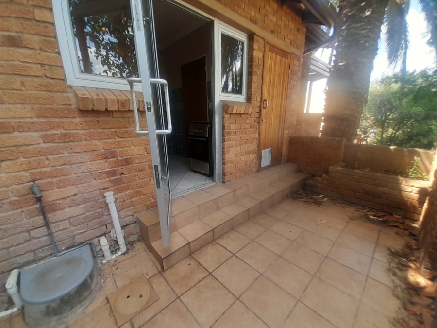 To Let 1 Bedroom Property for Rent in Weltevreden Park Gauteng