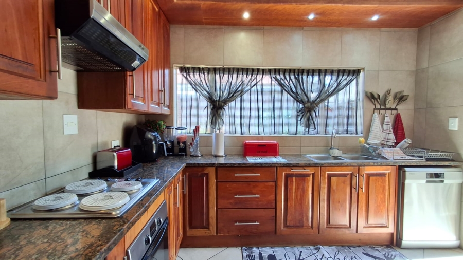 3 Bedroom Property for Sale in Wonderboom Gauteng