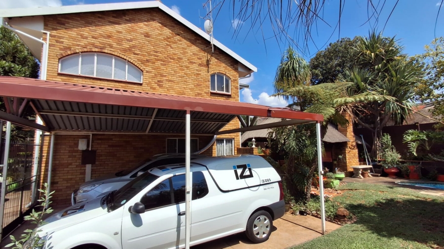 3 Bedroom Property for Sale in Wonderboom Gauteng