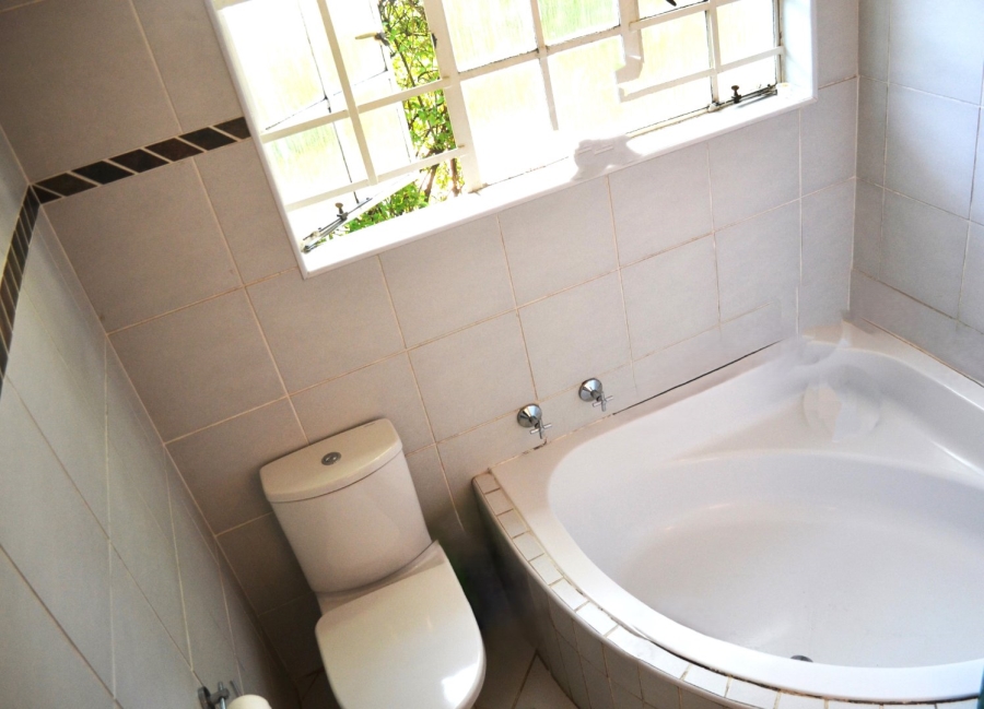 2 Bedroom Property for Sale in Bryanston Gauteng