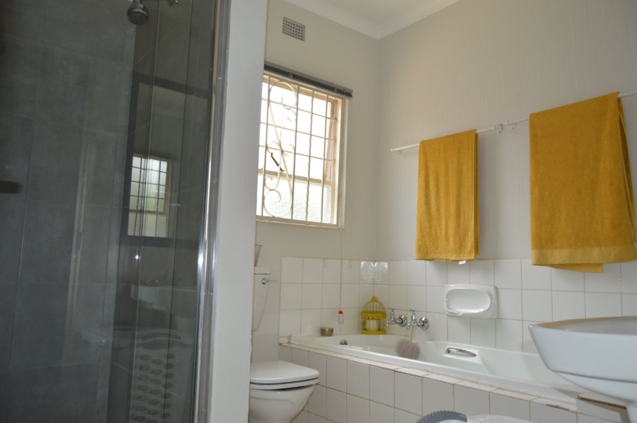 To Let 3 Bedroom Property for Rent in Radiokop Gauteng