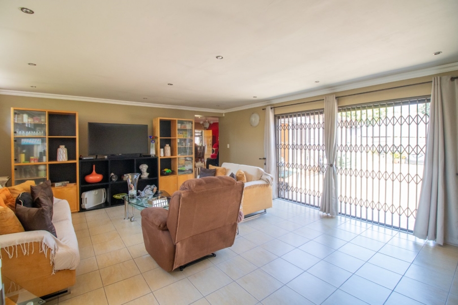 3 Bedroom Property for Sale in Hurlyvale Gauteng