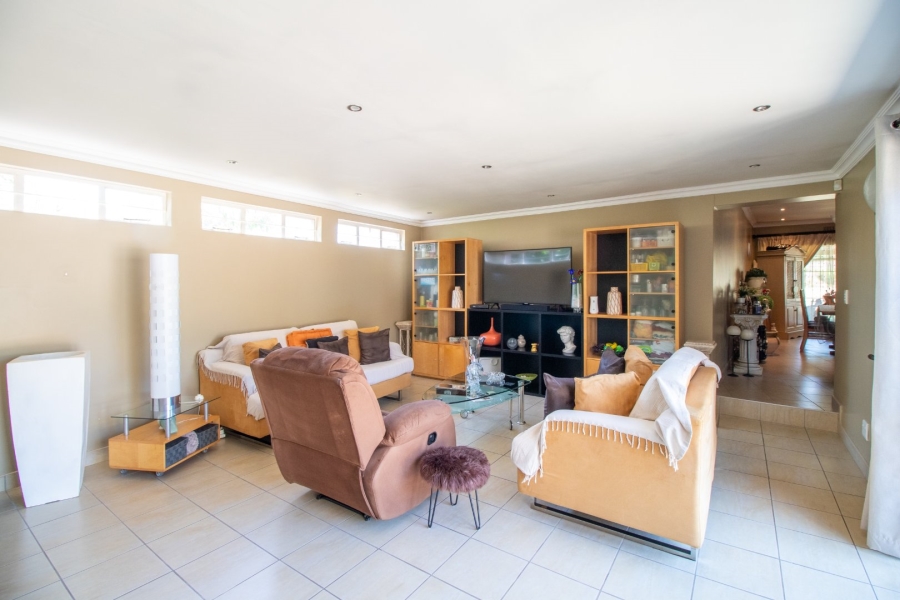 3 Bedroom Property for Sale in Hurlyvale Gauteng