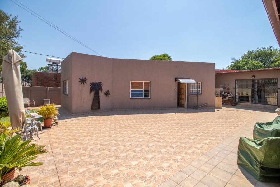 3 Bedroom Property for Sale in Hurlyvale Gauteng