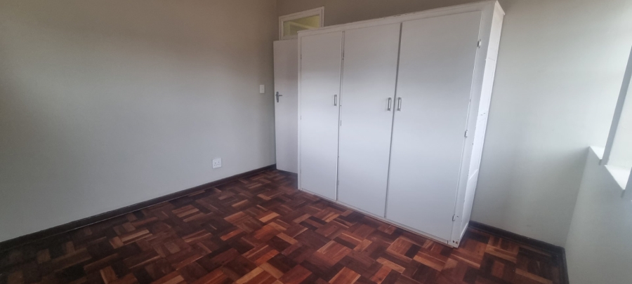 To Let 3 Bedroom Property for Rent in Robertsham Gauteng