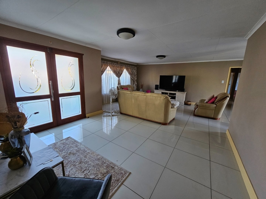 4 Bedroom Property for Sale in Montana Gauteng