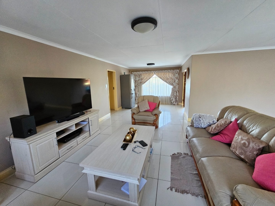 4 Bedroom Property for Sale in Montana Gauteng