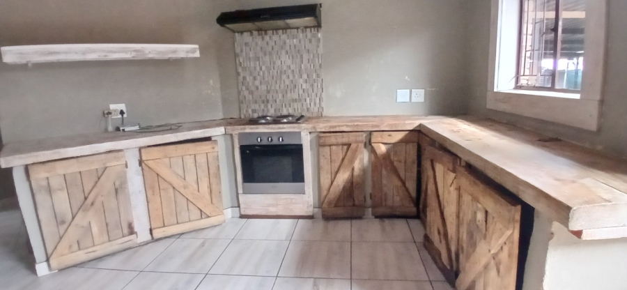 To Let 5 Bedroom Property for Rent in Heuweloord Gauteng