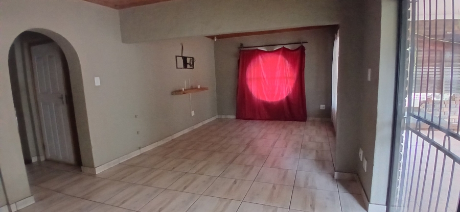 To Let 5 Bedroom Property for Rent in Heuweloord Gauteng