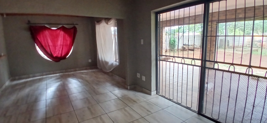 To Let 5 Bedroom Property for Rent in Heuweloord Gauteng