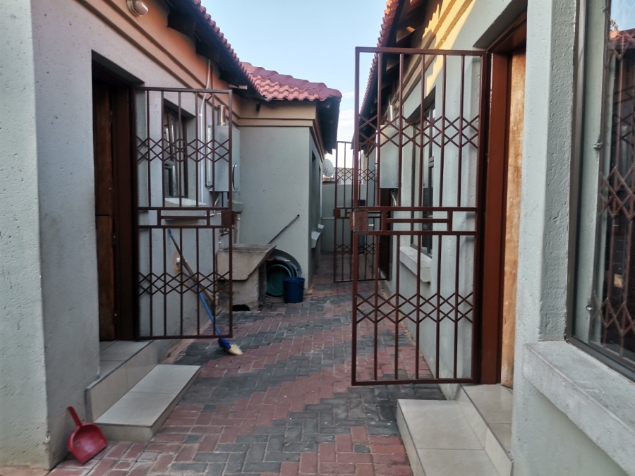 7 Bedroom Property for Sale in Soshanguve G Gauteng