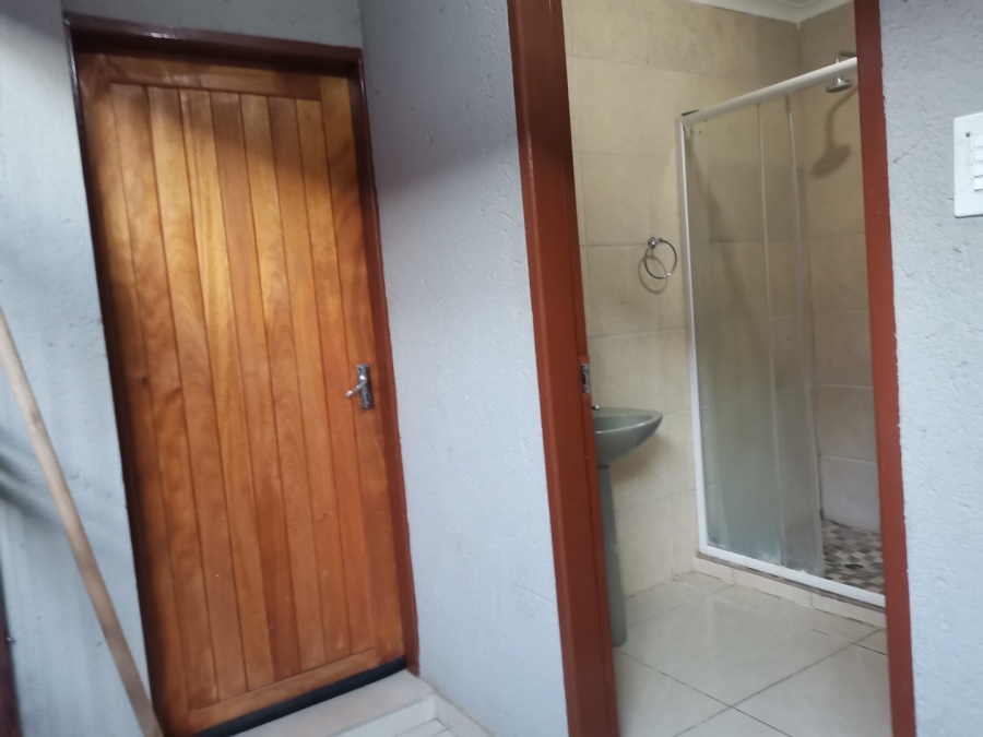 7 Bedroom Property for Sale in Soshanguve G Gauteng