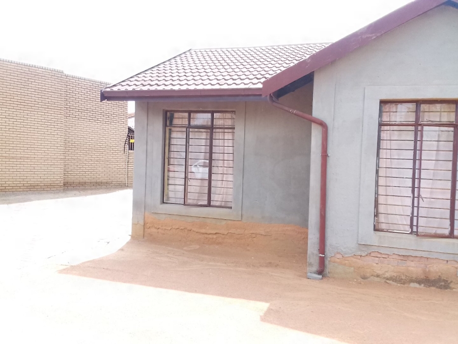 To Let 3 Bedroom Property for Rent in Soshanguve F Gauteng