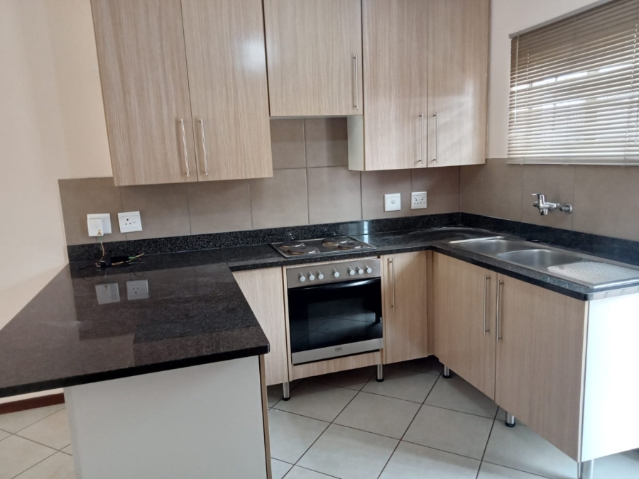 To Let 3 Bedroom Property for Rent in Noordwyk Gauteng