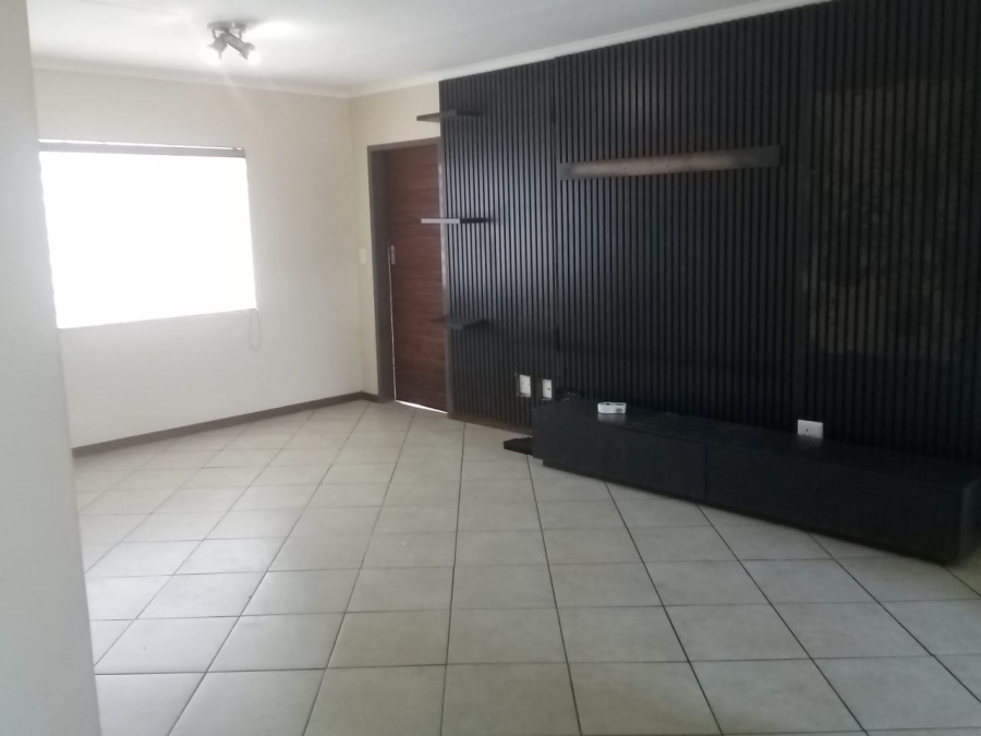 To Let 3 Bedroom Property for Rent in Noordwyk Gauteng