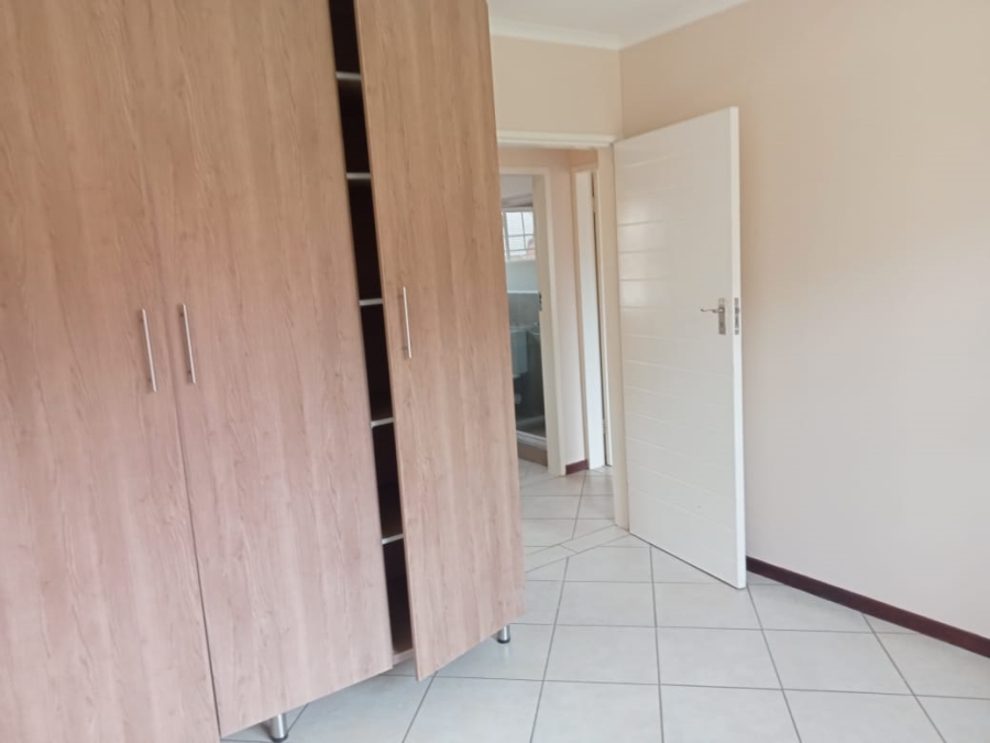 To Let 3 Bedroom Property for Rent in Noordwyk Gauteng