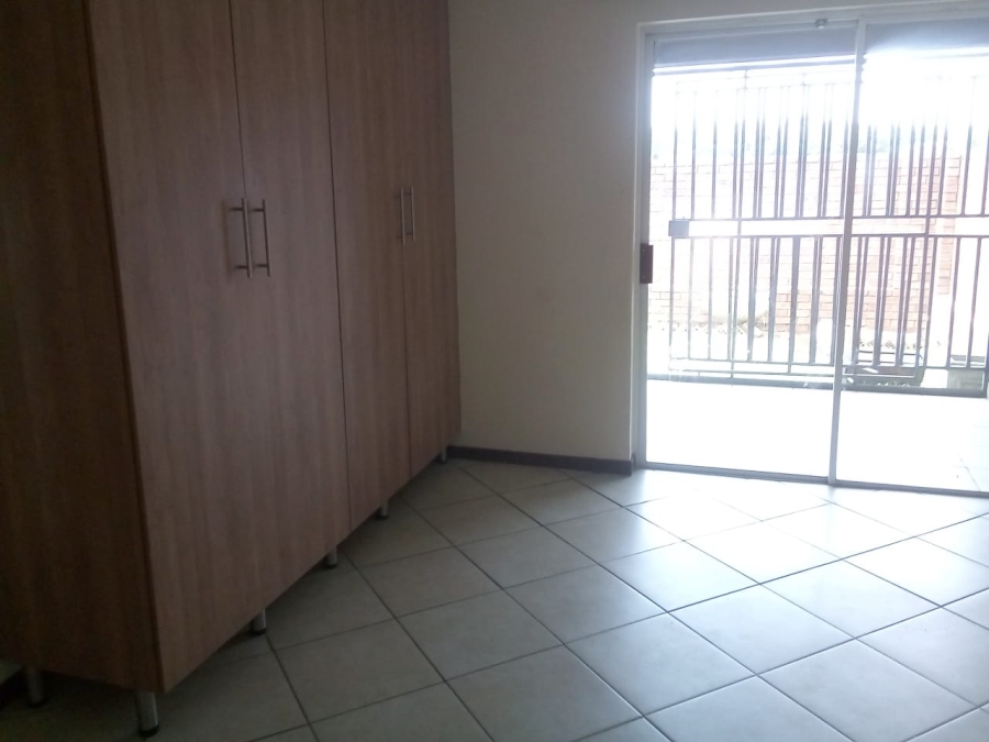 To Let 3 Bedroom Property for Rent in Noordwyk Gauteng